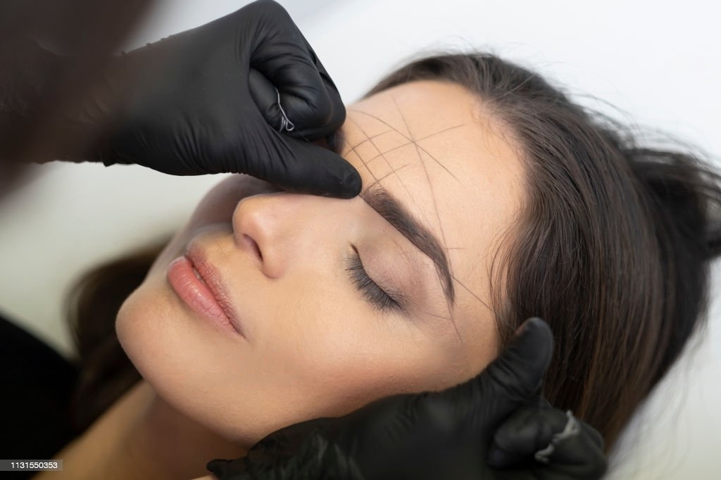 eyebrow